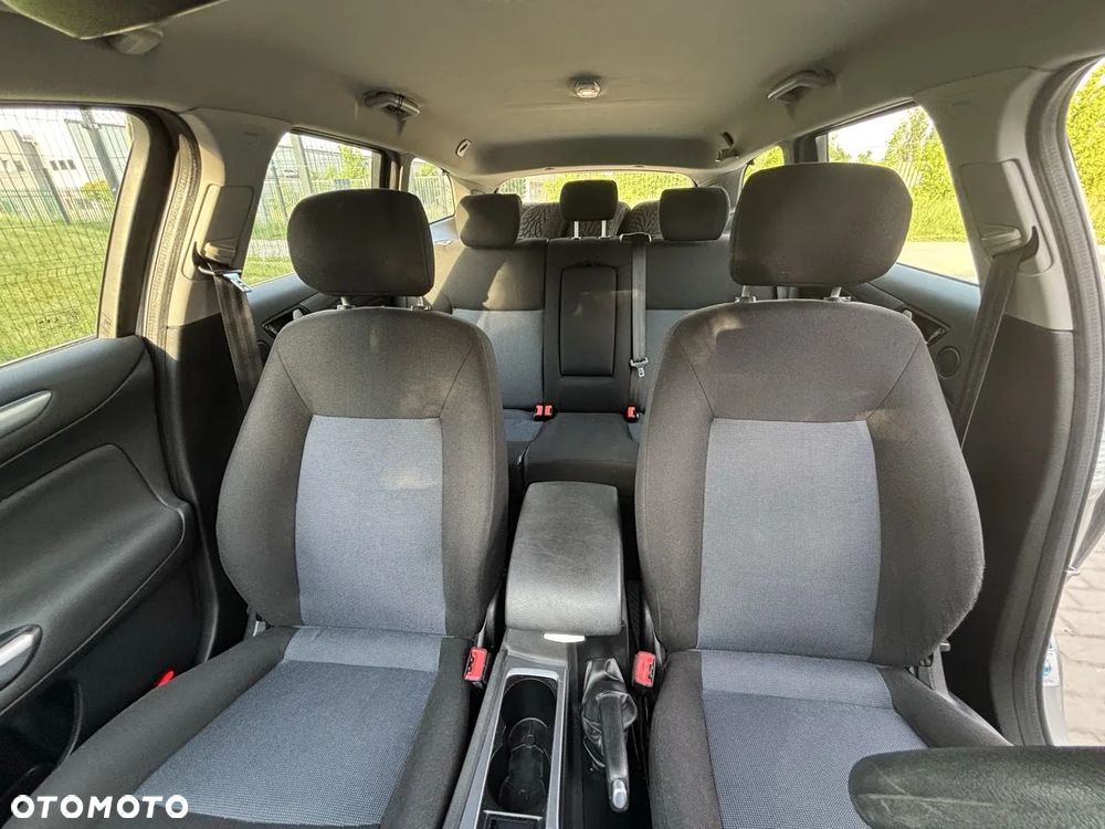 Ford Mondeo 2.0 TDCi Ambiente - 8