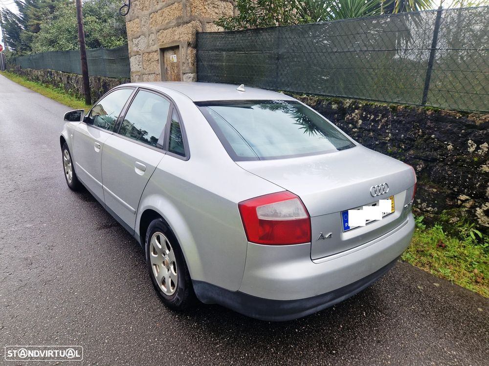 Audi A4 1.9 TDI m5 - 6