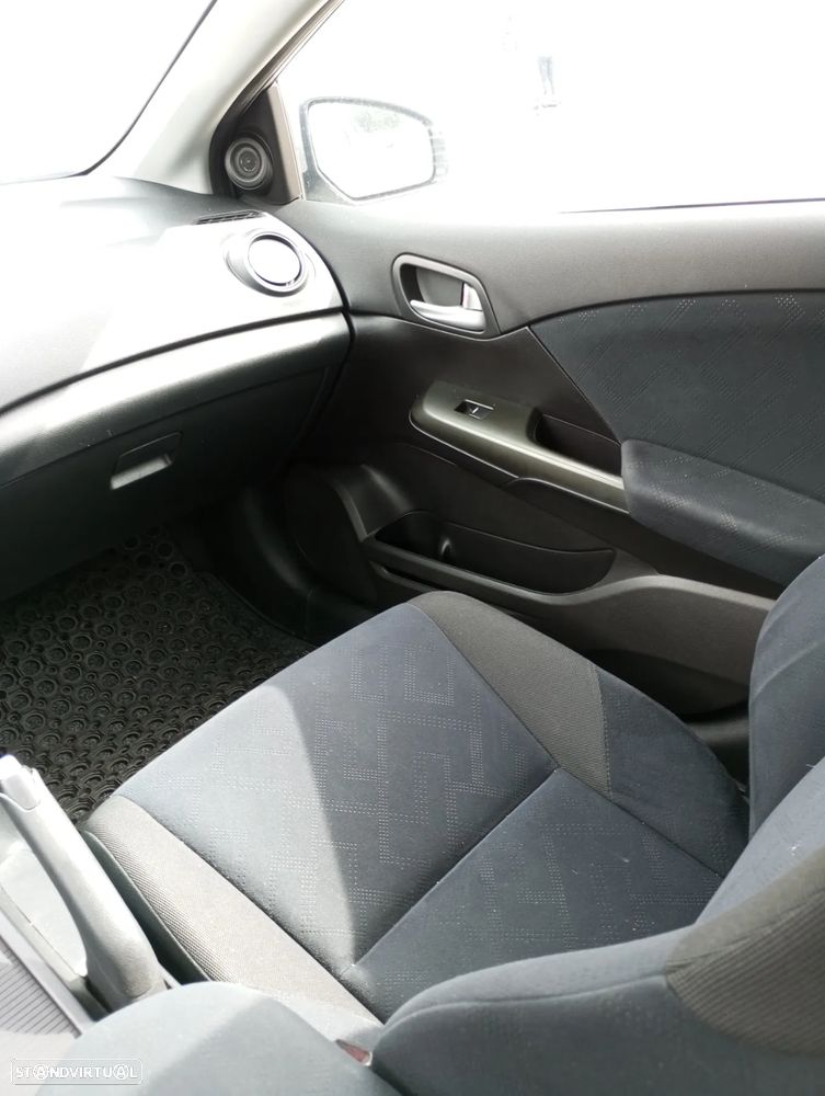 Honda Civic 2.2 i-DTEC Sport - 24