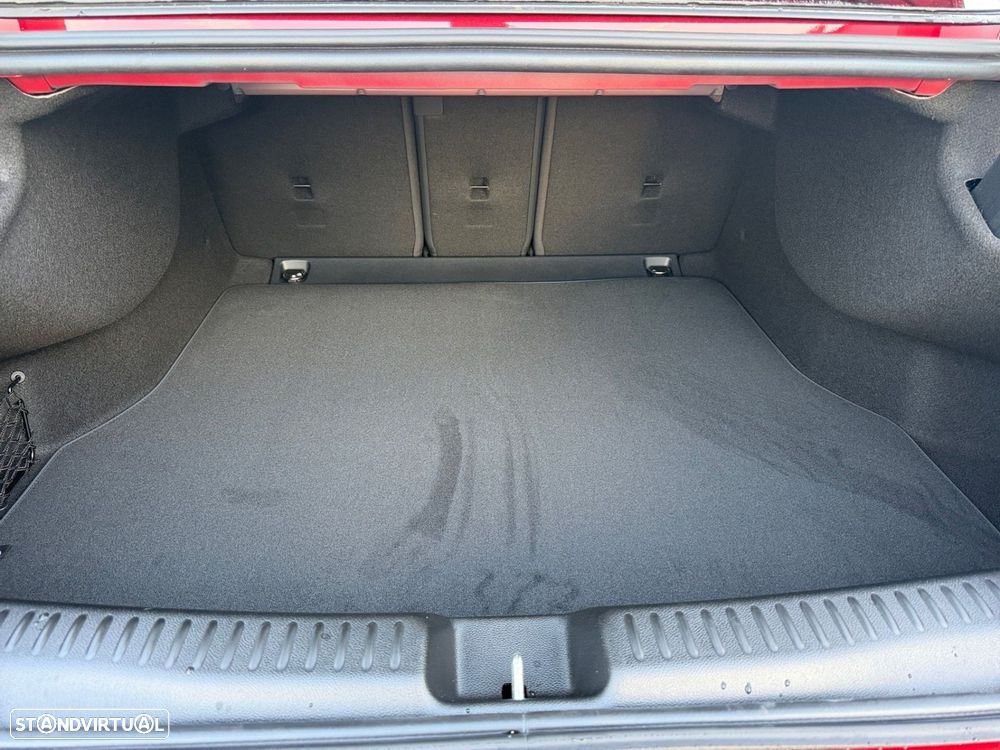 Mercedes-Benz CLA 180 - 14