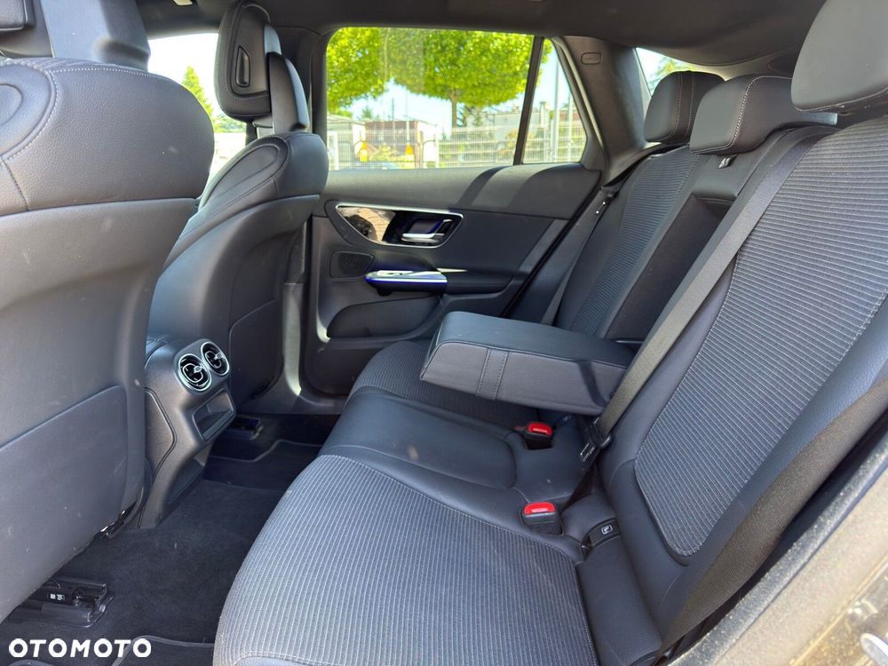 Mercedes-Benz GLC 200 d mHEV 4-Matic Avantgarde - 26