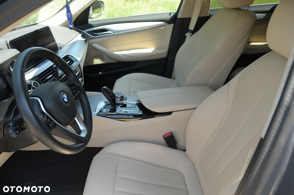 BMW Seria 5 - 8