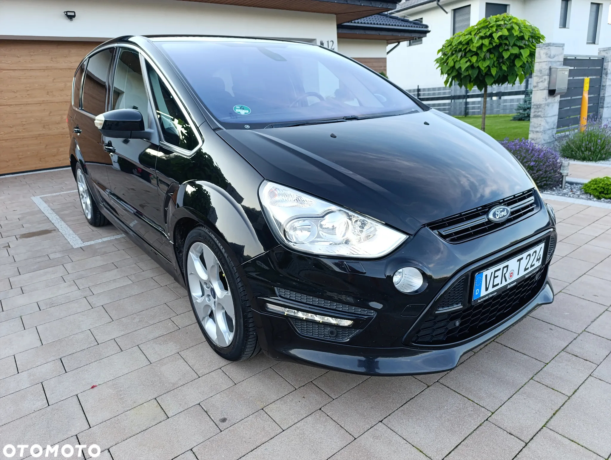Ford S-Max - 24