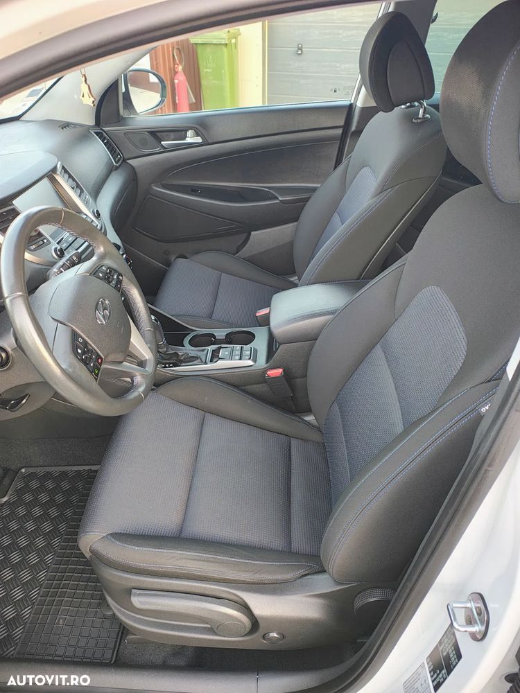 Hyundai Tucson blue 1.7 CRDi 2WD DCT Premium - 29