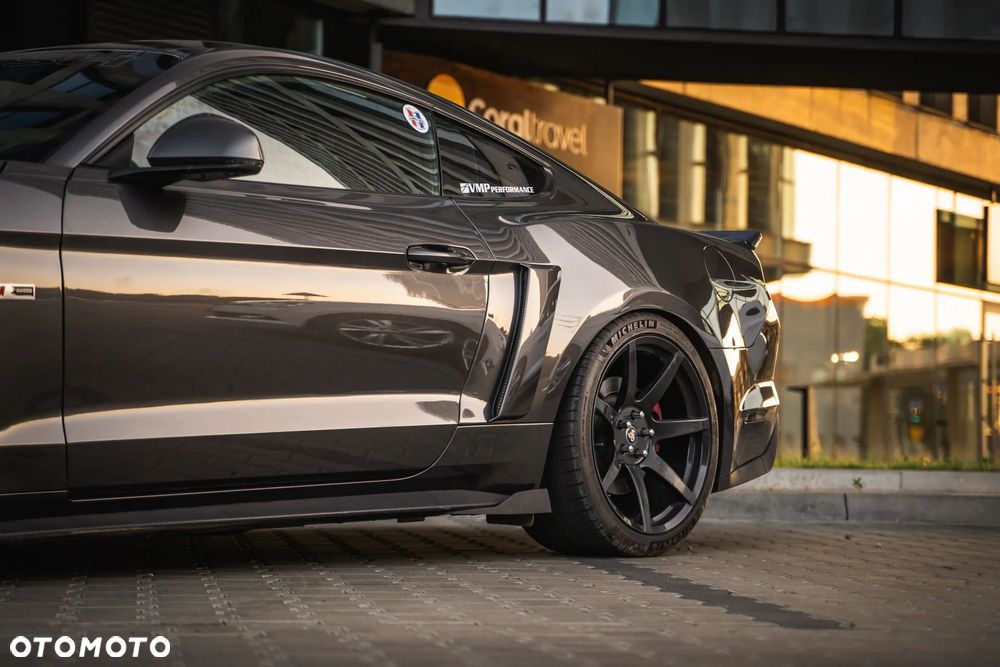 Ford Mustang 5.0 V8 GT - 9