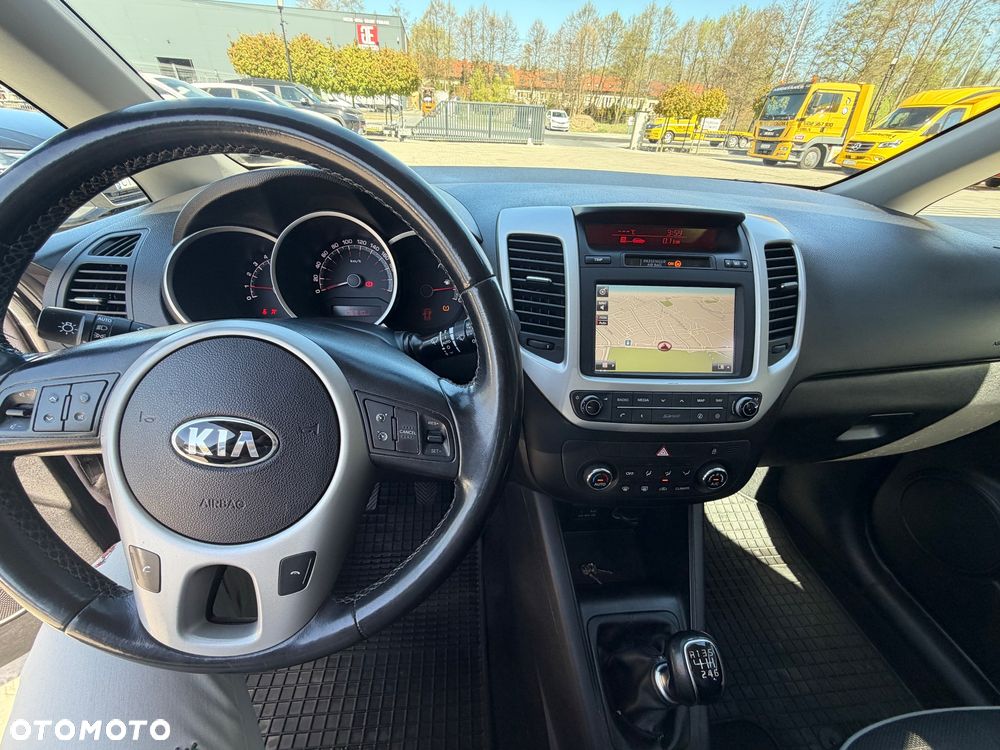 Kia Venga 1.6 CRDi 128 Business Line - 8