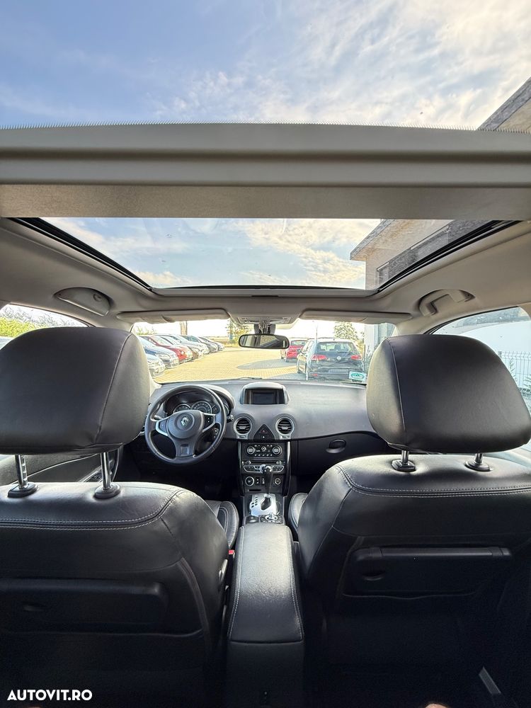 Renault Koleos dCi 150 FAP 4x4 Aut. Night and Day - 8