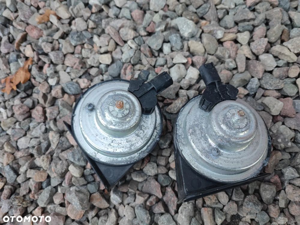 BMW E53 / E84 / E90 / E90LCI / E91 / E91LCI / E92 ORYGINALNE KLAKSONY / SYGNAŁ DZWIĘKOWY O NR. 61 33 7 159 420 / 61 33 7 217 710 OEM W BARDZO DOBRYM STANIE - 4