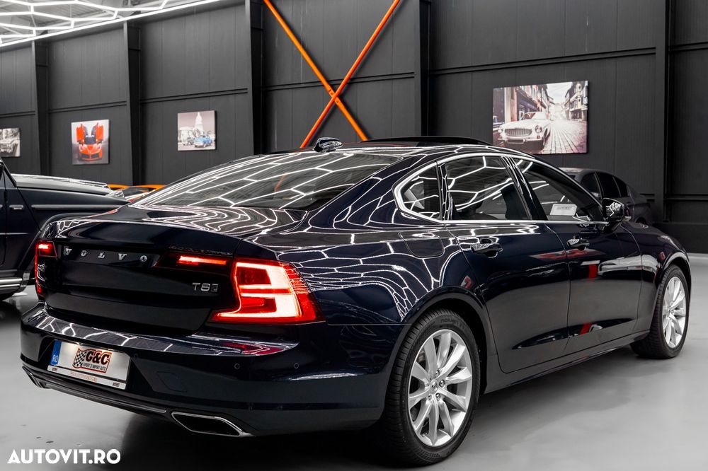 Volvo S90 T8 Twin Engine AWD Geartronic Momentum - 25