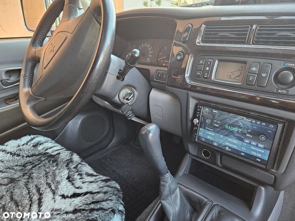 Mitsubishi Pajero Sport - 9