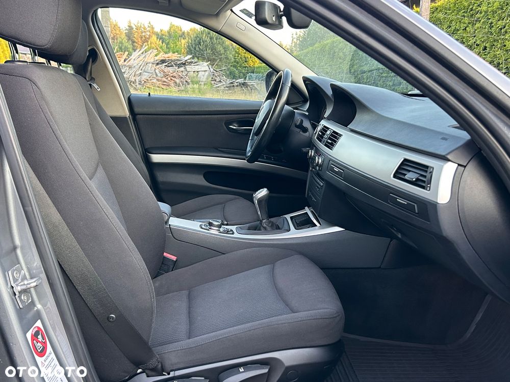 BMW Seria 3 316d Edition Luxury Line Purity - 28
