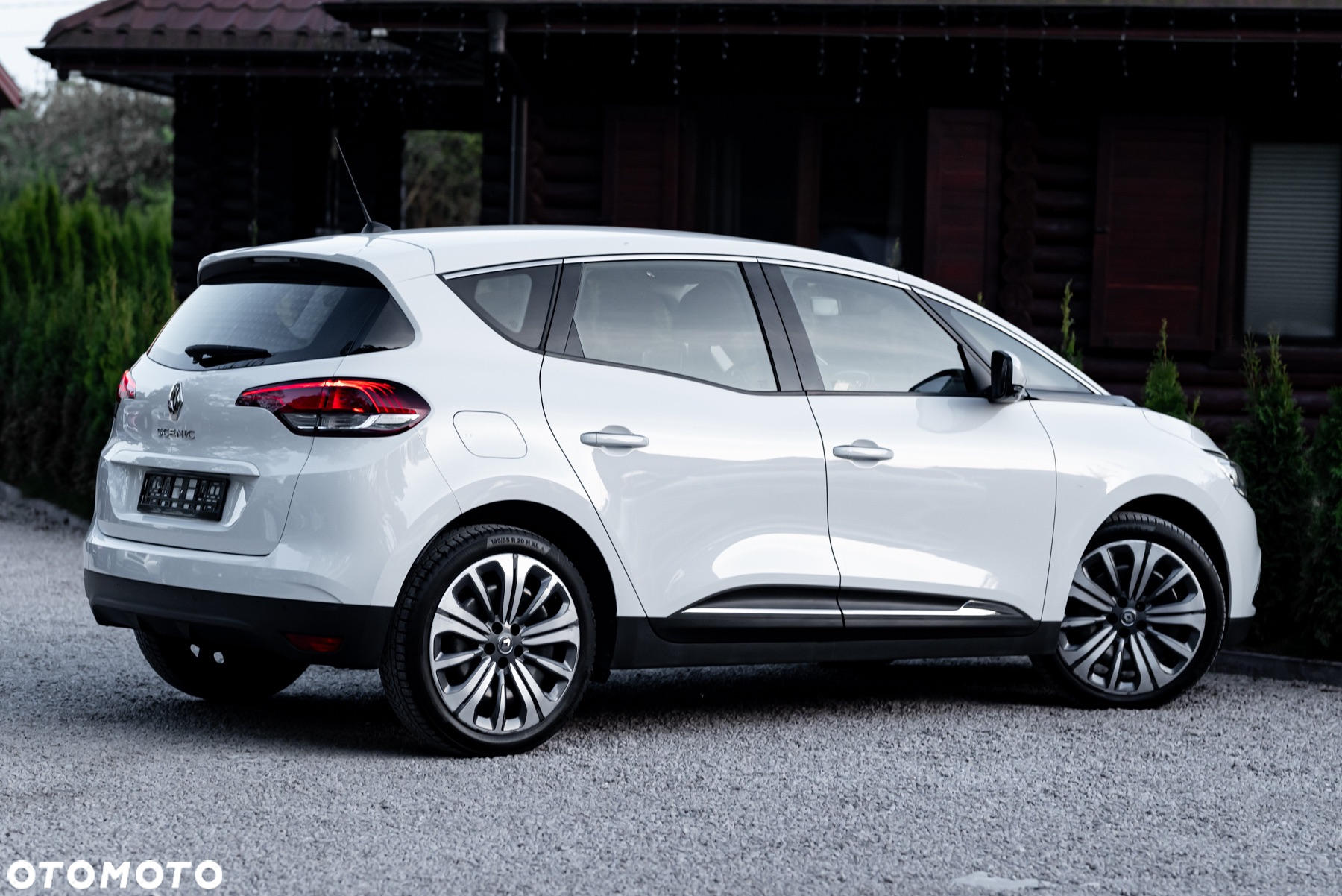 Renault Scenic TCe 140 GPF EDC INTENS - 14