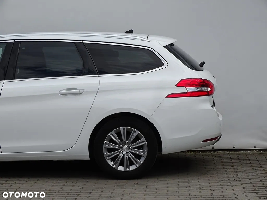 Peugeot 308 1.5 BlueHDi Allure Pack S&S EAT8 - 6