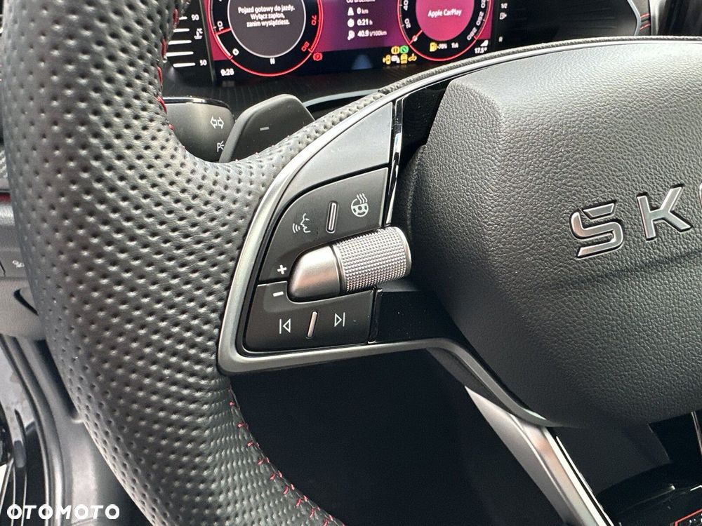 Skoda Octavia 2.0 TSI RS DSG - 17