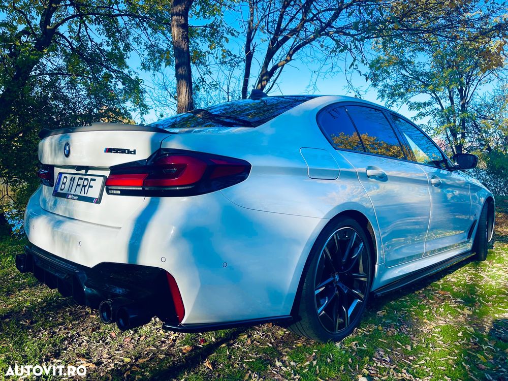 BMW Seria 5 530d xDrive AT MHEV - 15