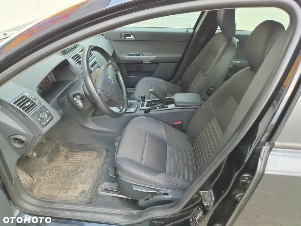 Volvo V50 1.8 - 12