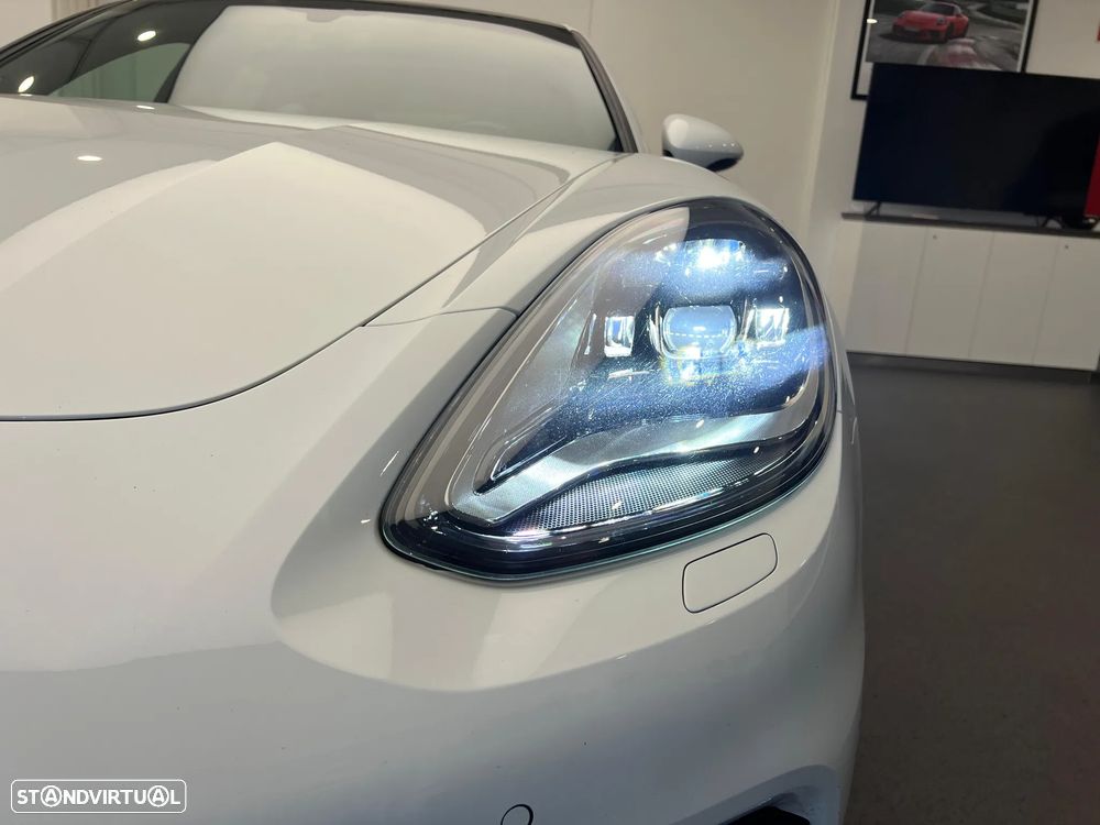 Porsche Panamera Sport Turismo 4 E-Hybrid - 15