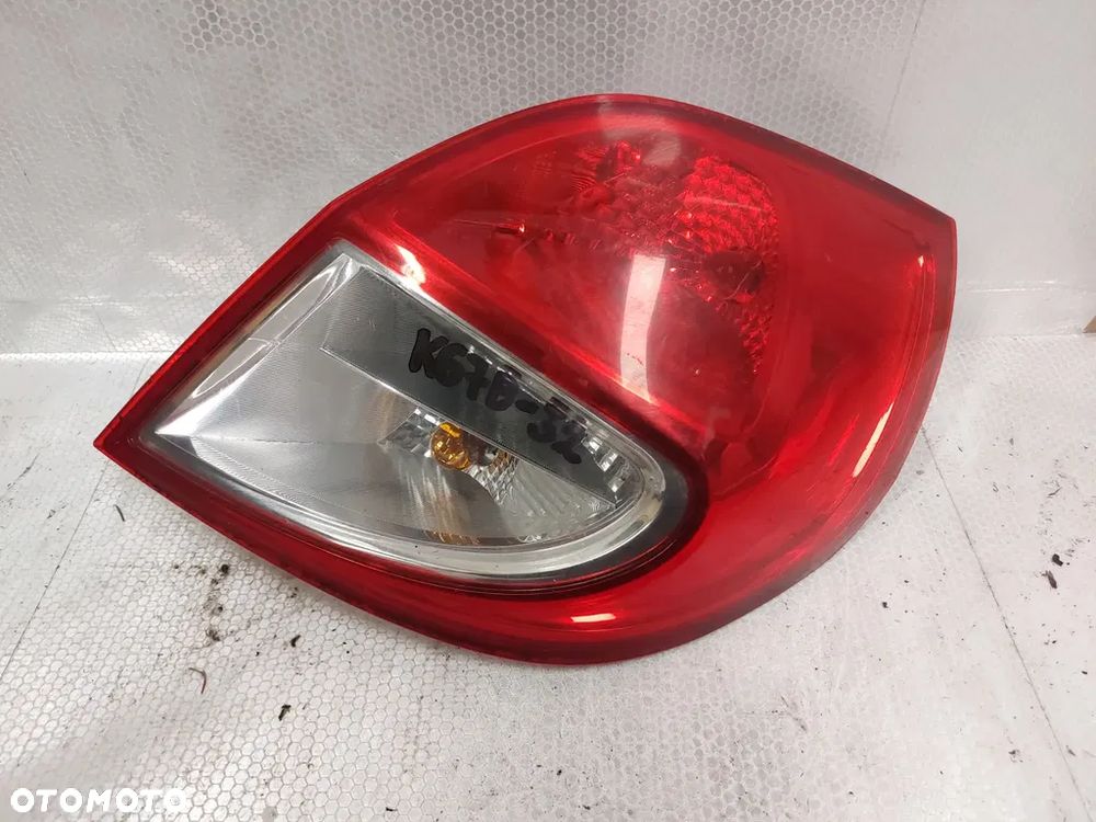 LAMPA TYL TYLNA PRAWA RENAULT CLIO 3 LIFT HB - 2