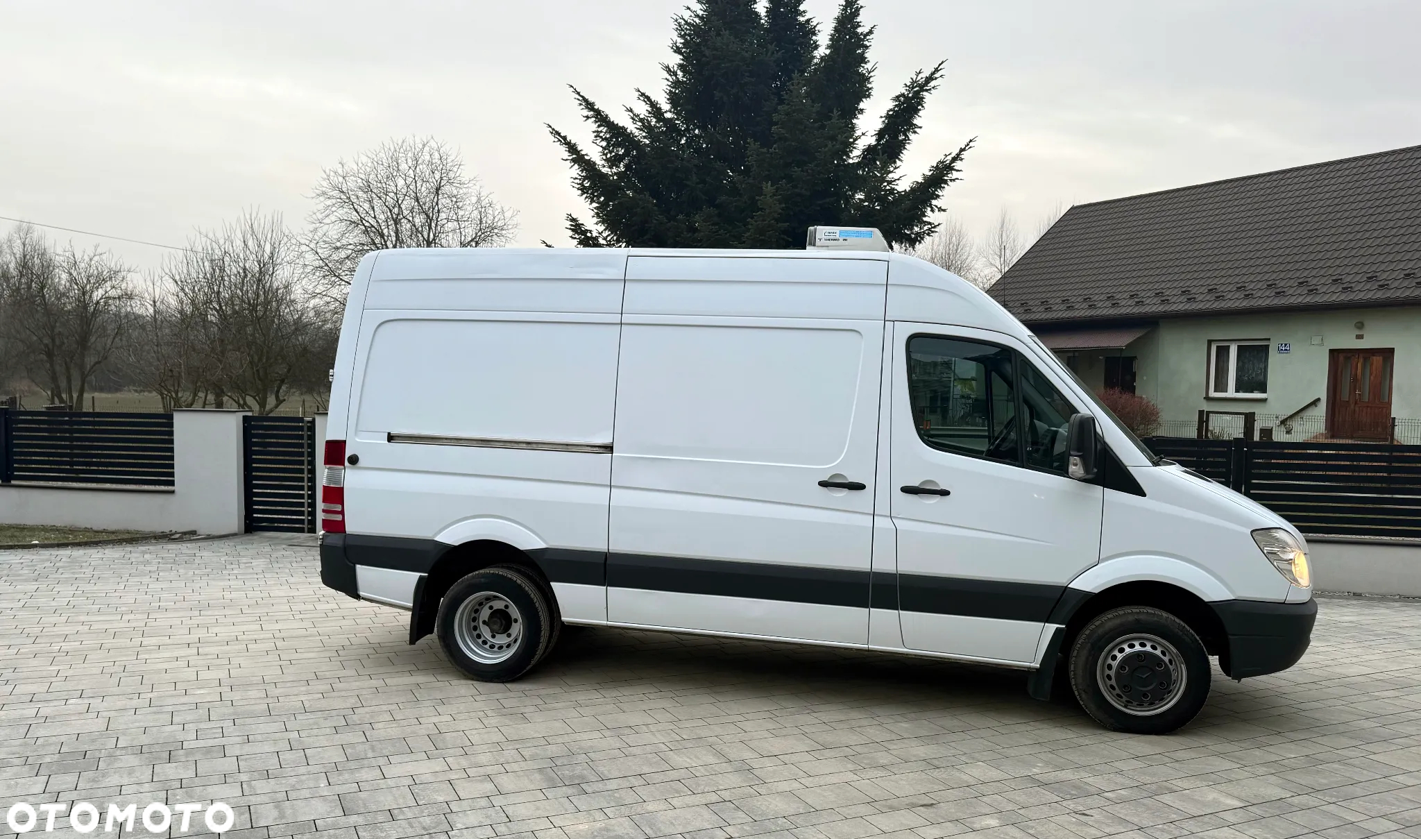 Mercedes-Benz SPRINTER  3.0 V6 519 CHŁODNIA - 3