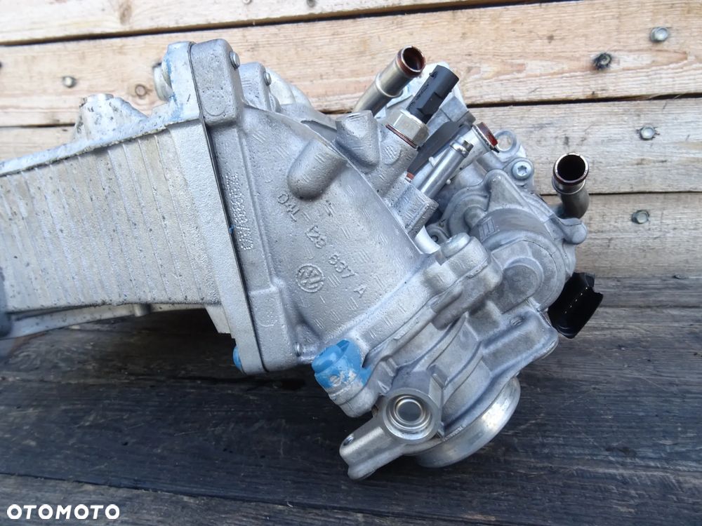 KOLEKTOR SSĄCY 04L129766AQ VW AUDI SKODA PRZEPUSTNICA - 2