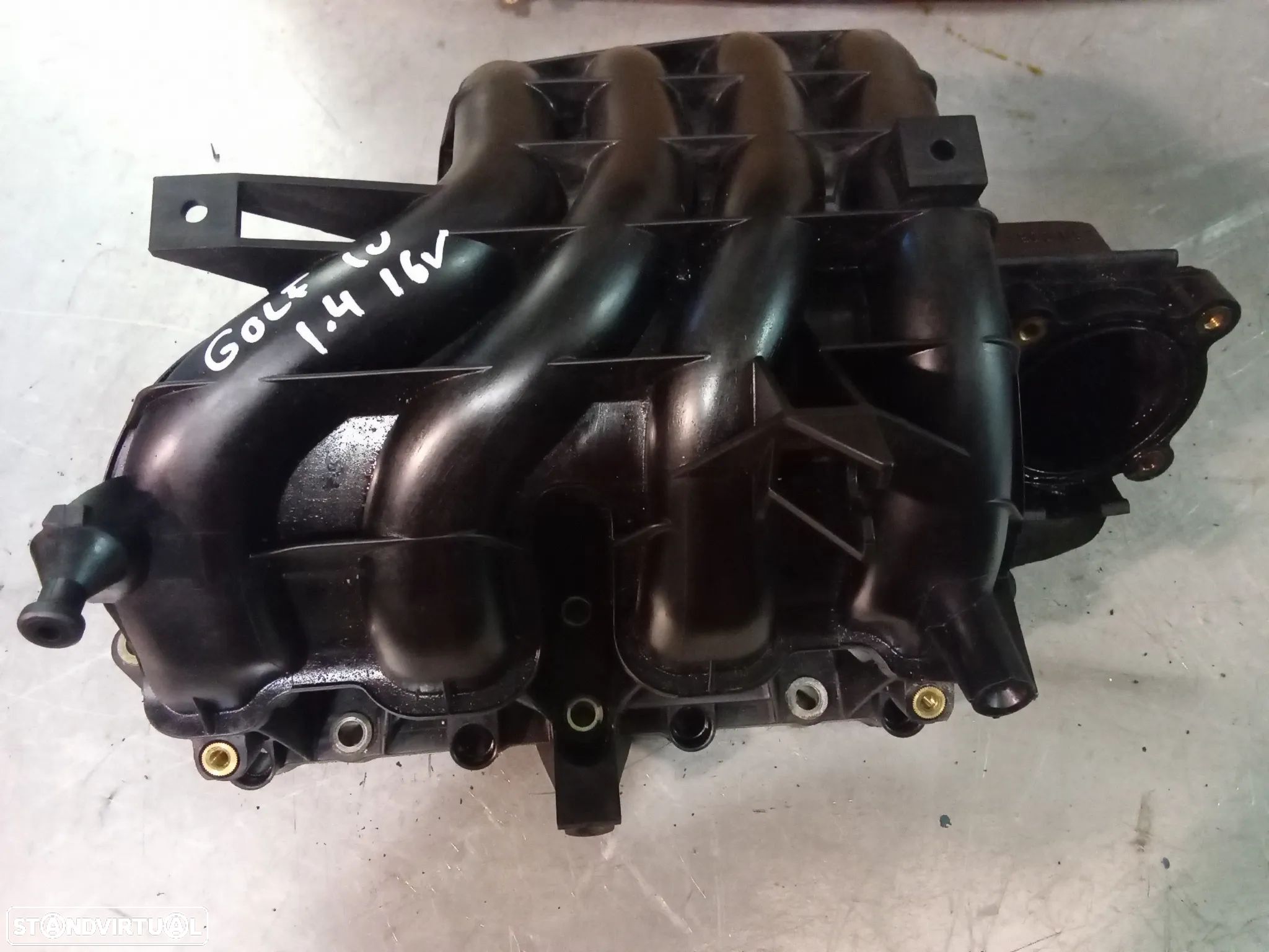 COLECTOR DE ADMISSÃO VOLSWAGEN GOLF IV / SEAT LEON CORDOBA 1.4 16V 036129711EM - 1