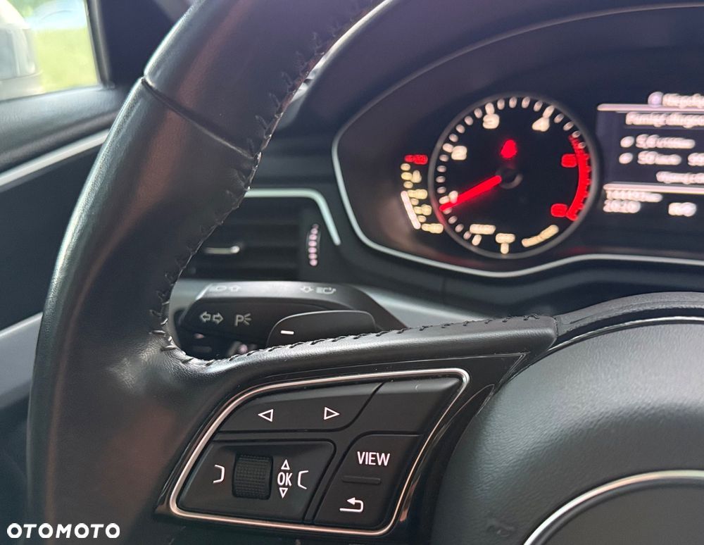 Audi A4 Avant 2.0 TDI ultra S tronic sport - 37