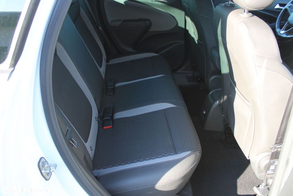 Opel Crossland X - 24