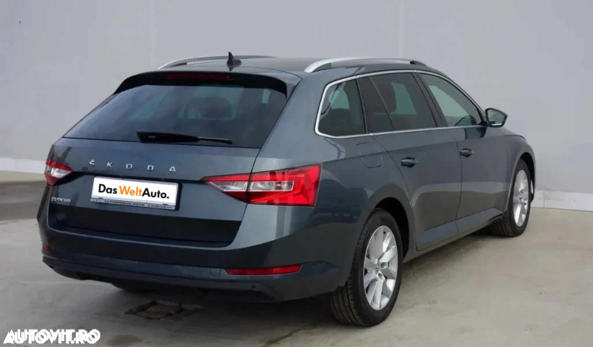 Skoda Superb Combi 2.0 TDI DSG Style - 21