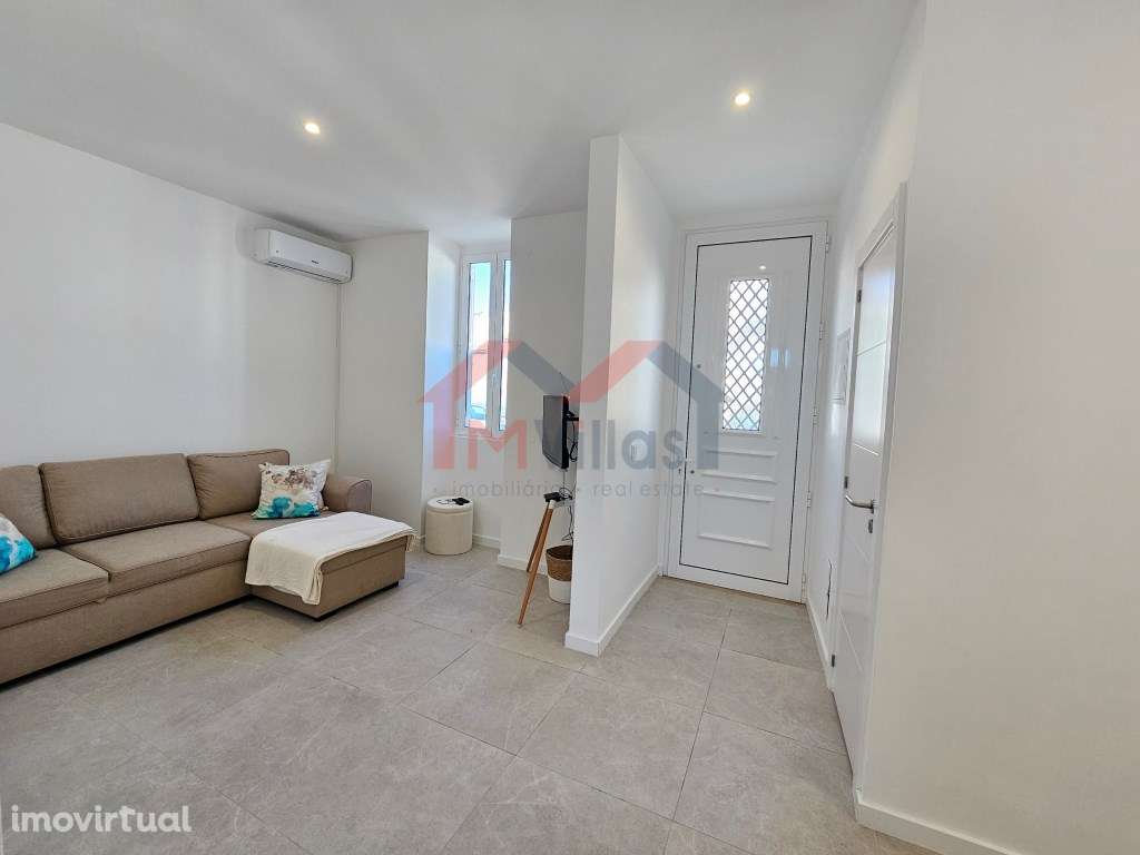 Moradia V2 renovada com quintal e terraço - Loulé - Grande imagem: 5/31