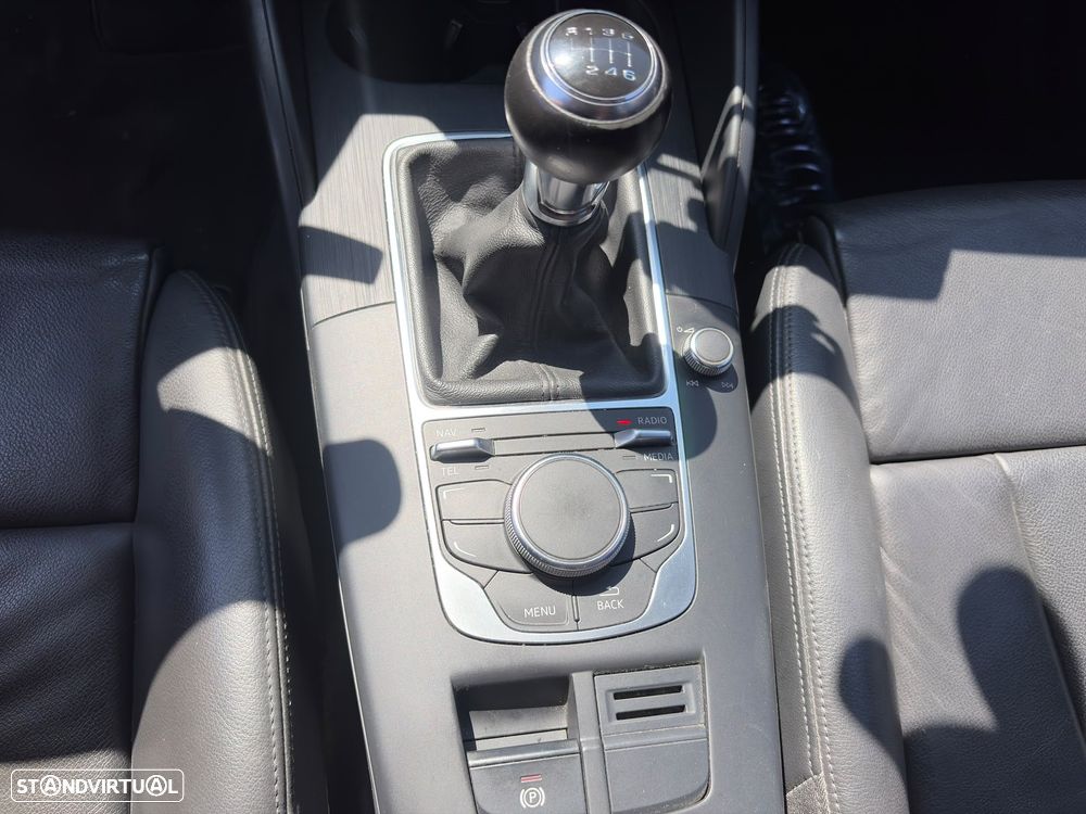 Audi A3 Sportback 2.0 TDI S-line - 19