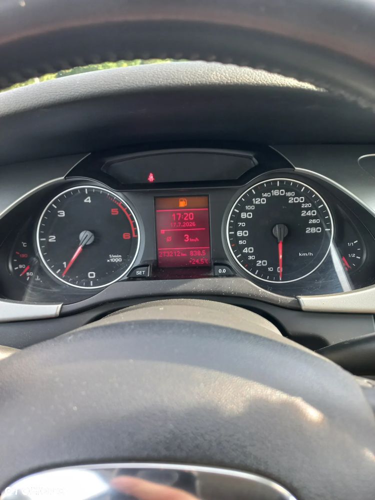 Audi A4 Avant 2.0 TDI - 19