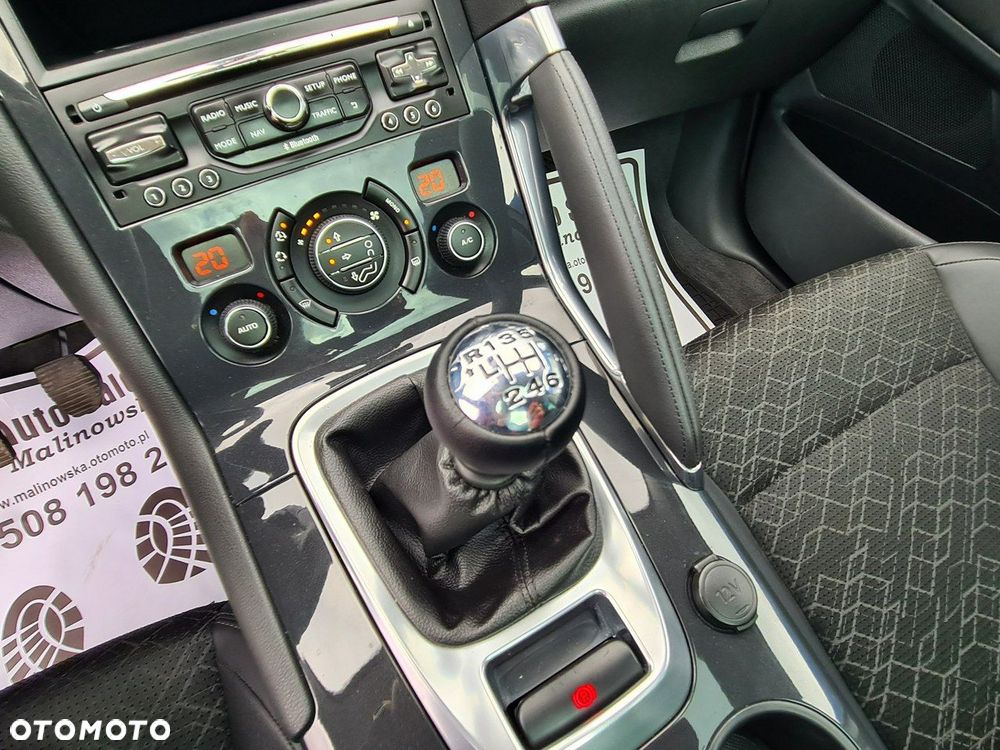 Peugeot 3008 1.6 BlueHDi Allure S&S - 16