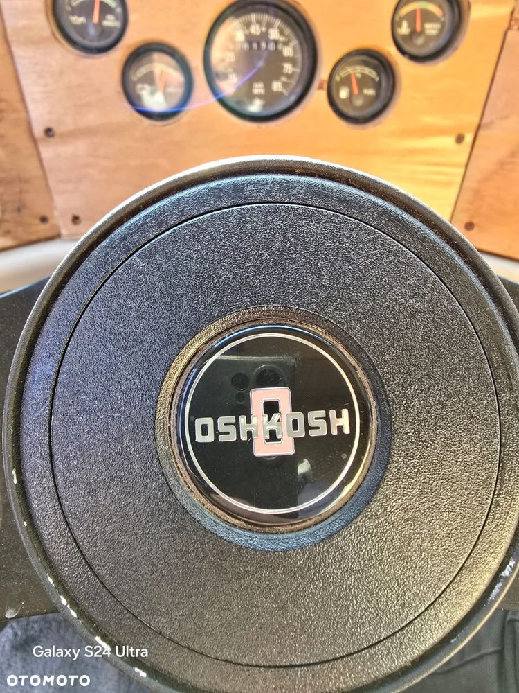 Chevrolet GULF STREAM 2000 OSKOSH WINNEBAGO KAMPER USA XXL DIESEL Cummins 5.9 - 28