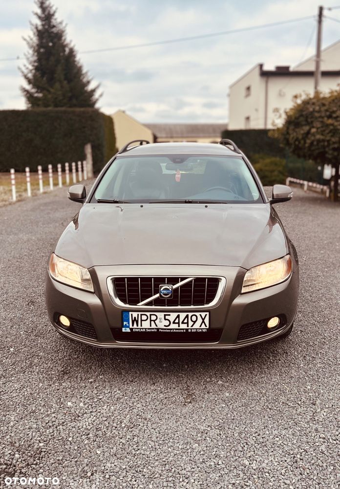 Volvo V70 - 2