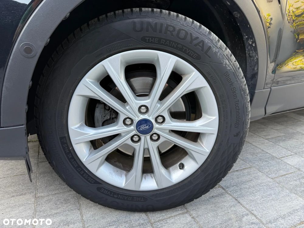 Ford Kuga 1.5 EcoBoost 2x4 Titanium - 22