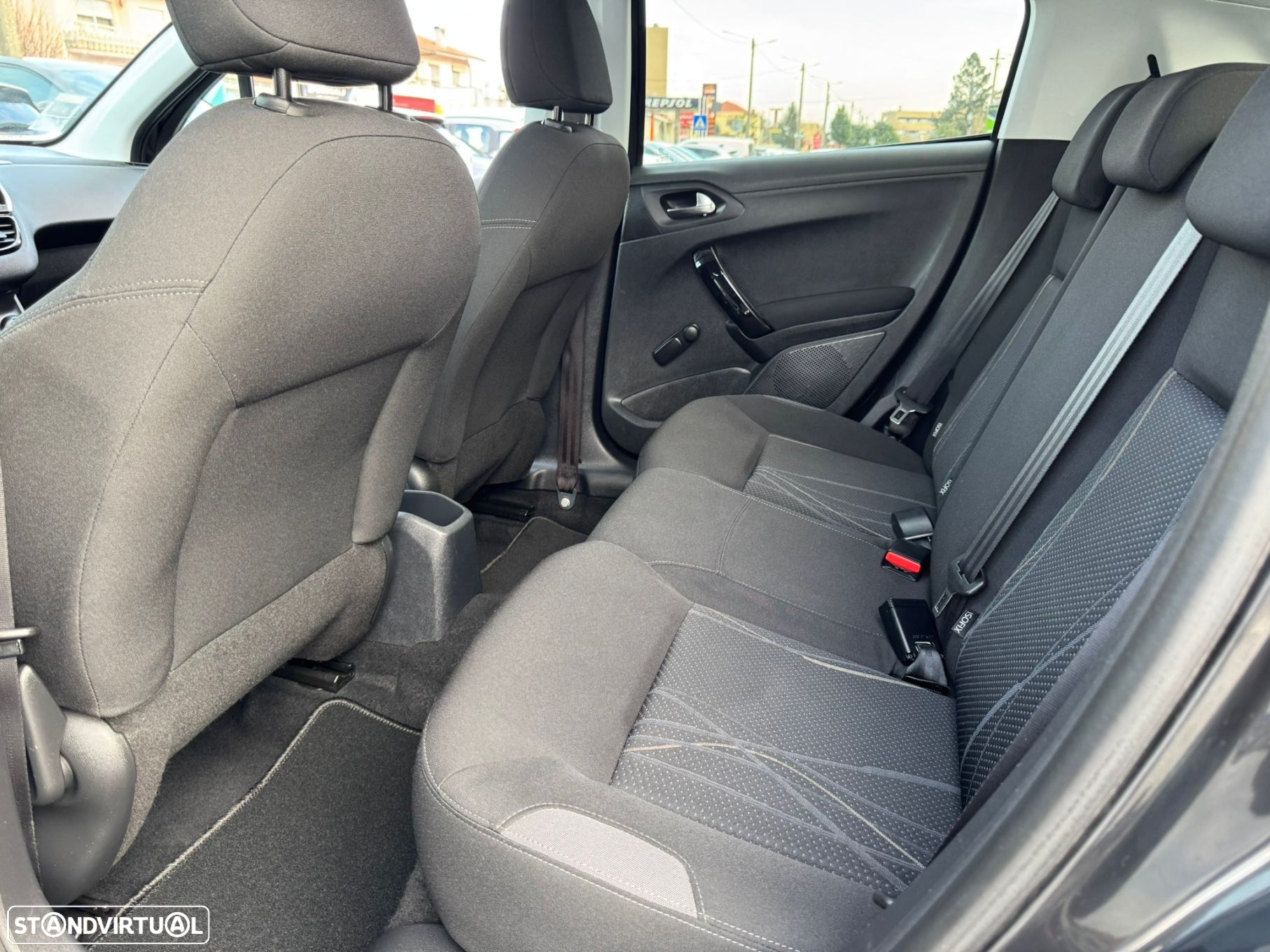 Peugeot 208 1.4 HDi Active - 10