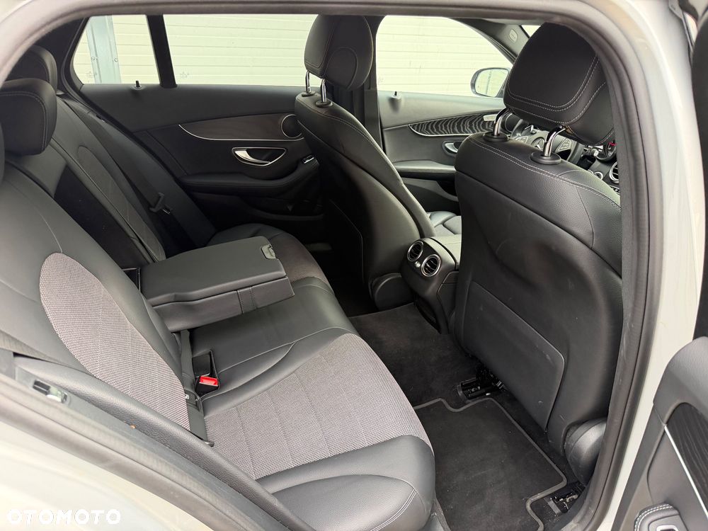 Mercedes-Benz Klasa C 220 d 9G-TRONIC Avantgarde - 8