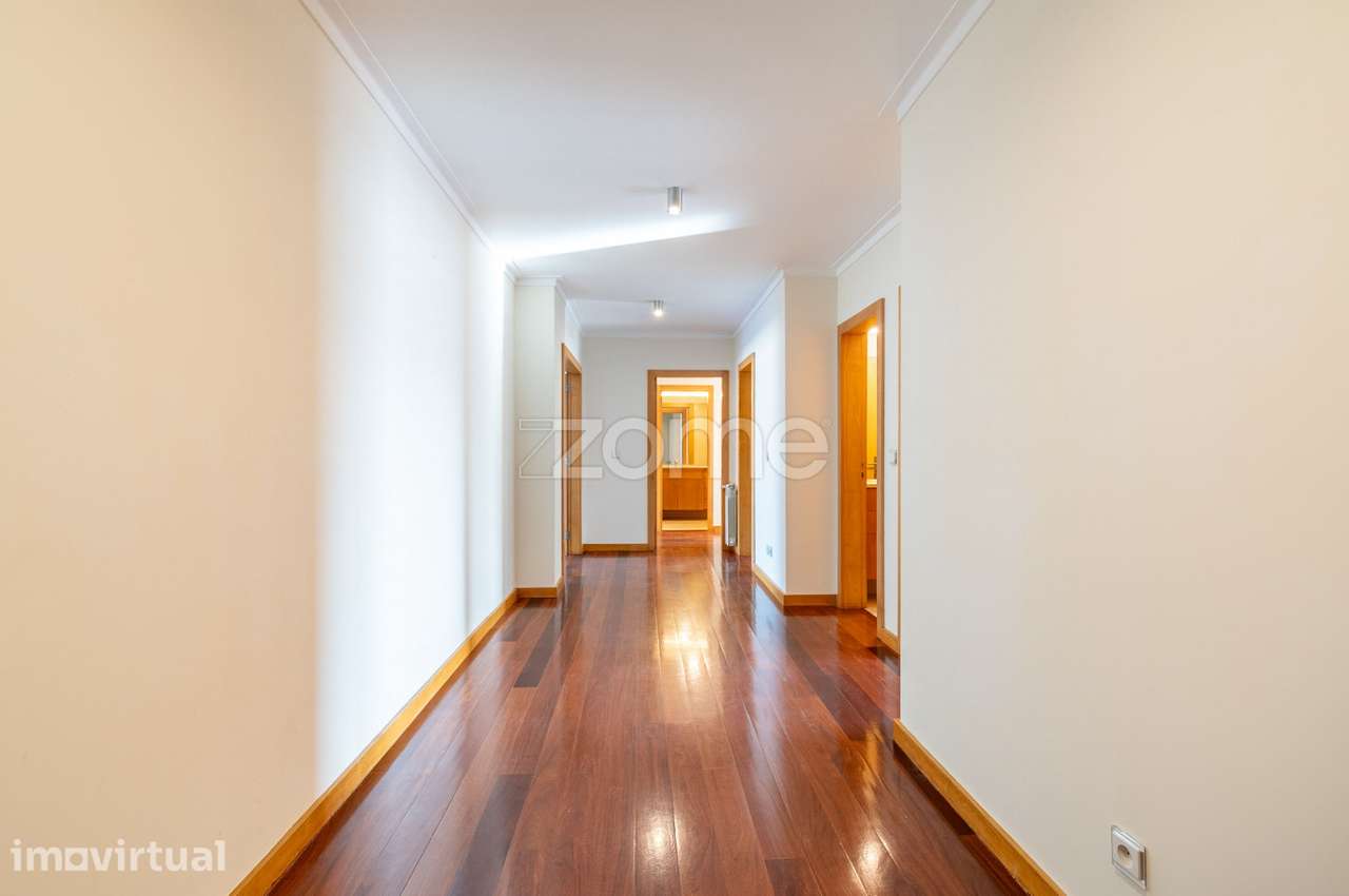 Apartamento T3 em frente ao mar - Grande imagem: 2/44