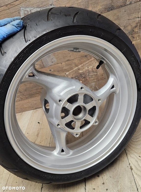 Felga koło tył Suzuki GSX 1300 R Hayabusa 2008 + opona Bridgestone 190/50ZR17 - 9