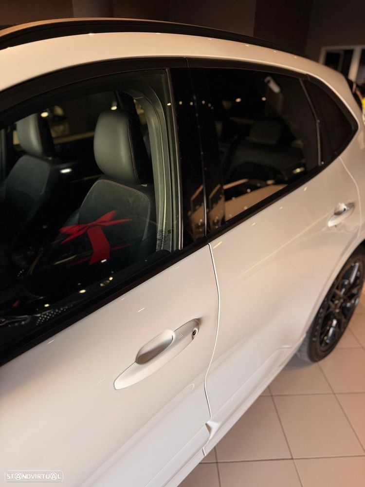 Ford Kuga 1.5 EcoBoost ST-Line - 11