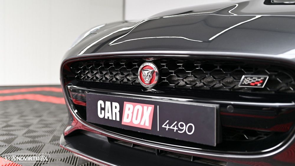 Jaguar F-Type 2.0 i4 Chequered Flag - 4