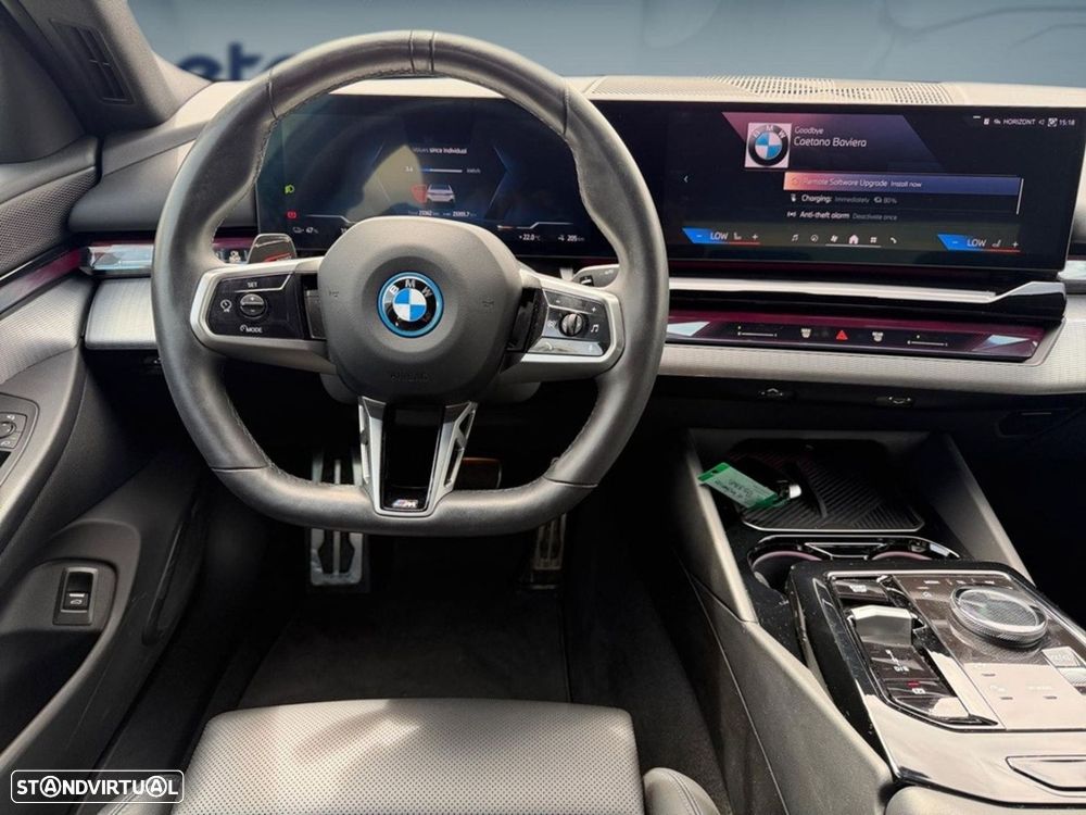 BMW i5 eDrive40 Pack Desportivo M - 13