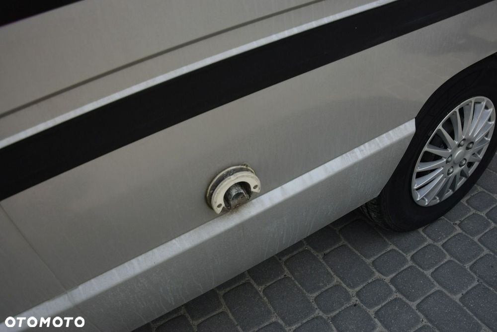 Renault Trafic - 22