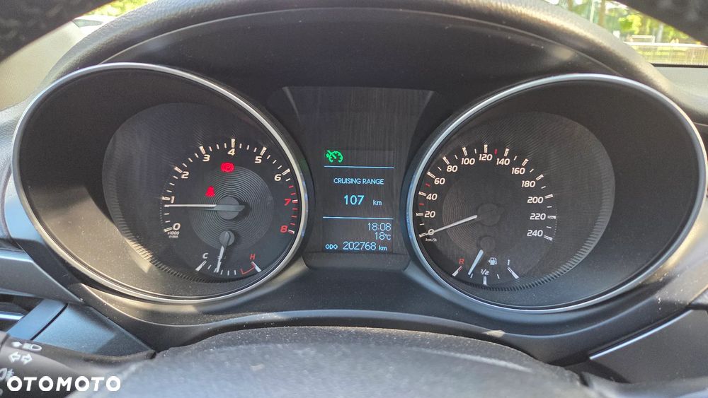 Toyota Avensis 1.6 Business Edition - 12