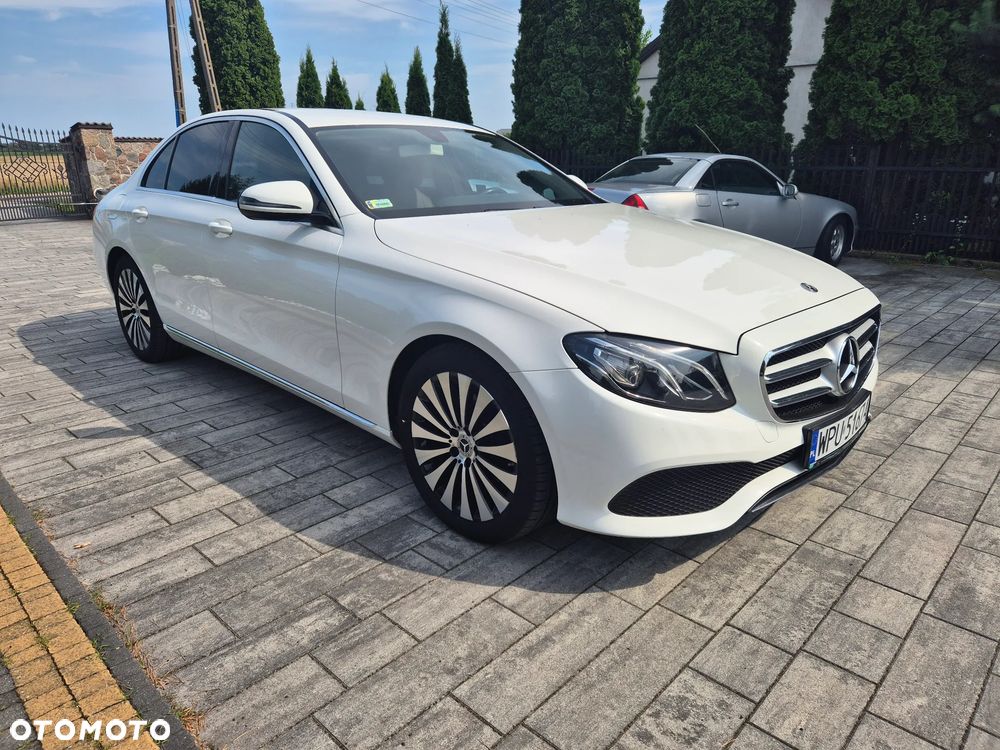 Mercedes-Benz Klasa E 200 d 9G-TRONIC - 4