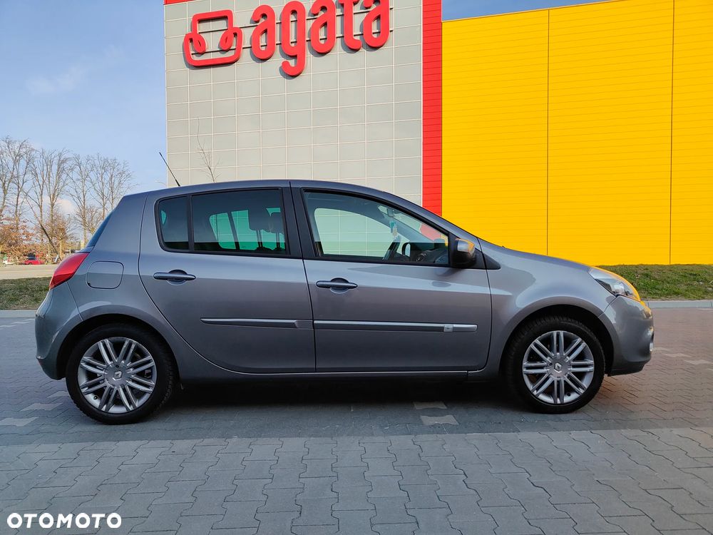 Renault Clio 1.2 16V 75 nightDay - 27