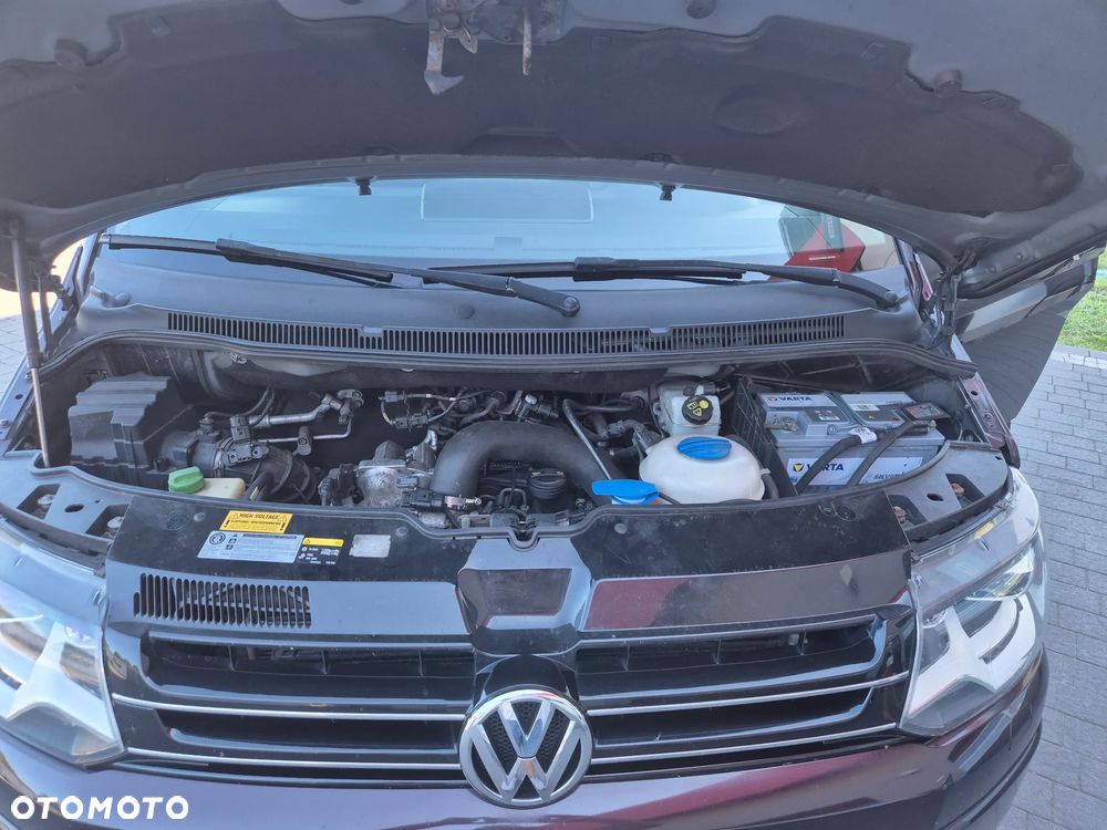 Volkswagen Multivan - 9
