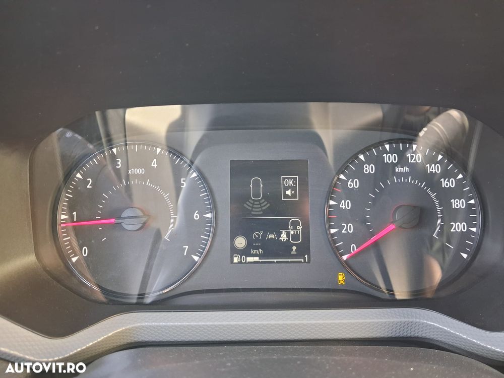 Dacia Duster ECO-G 100 Essential - 8