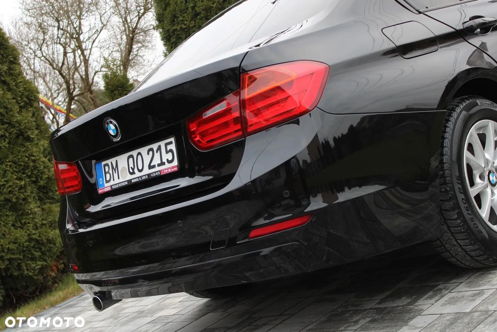 BMW Seria 3 - 24