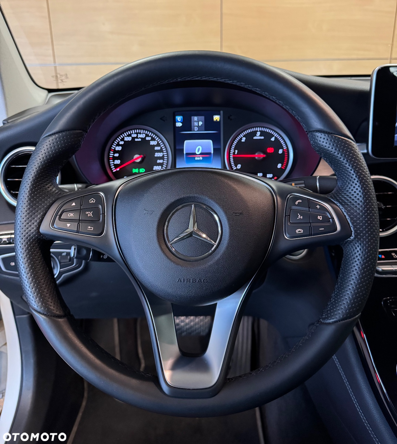Mercedes-Benz GLC 220 d 4-Matic - 20